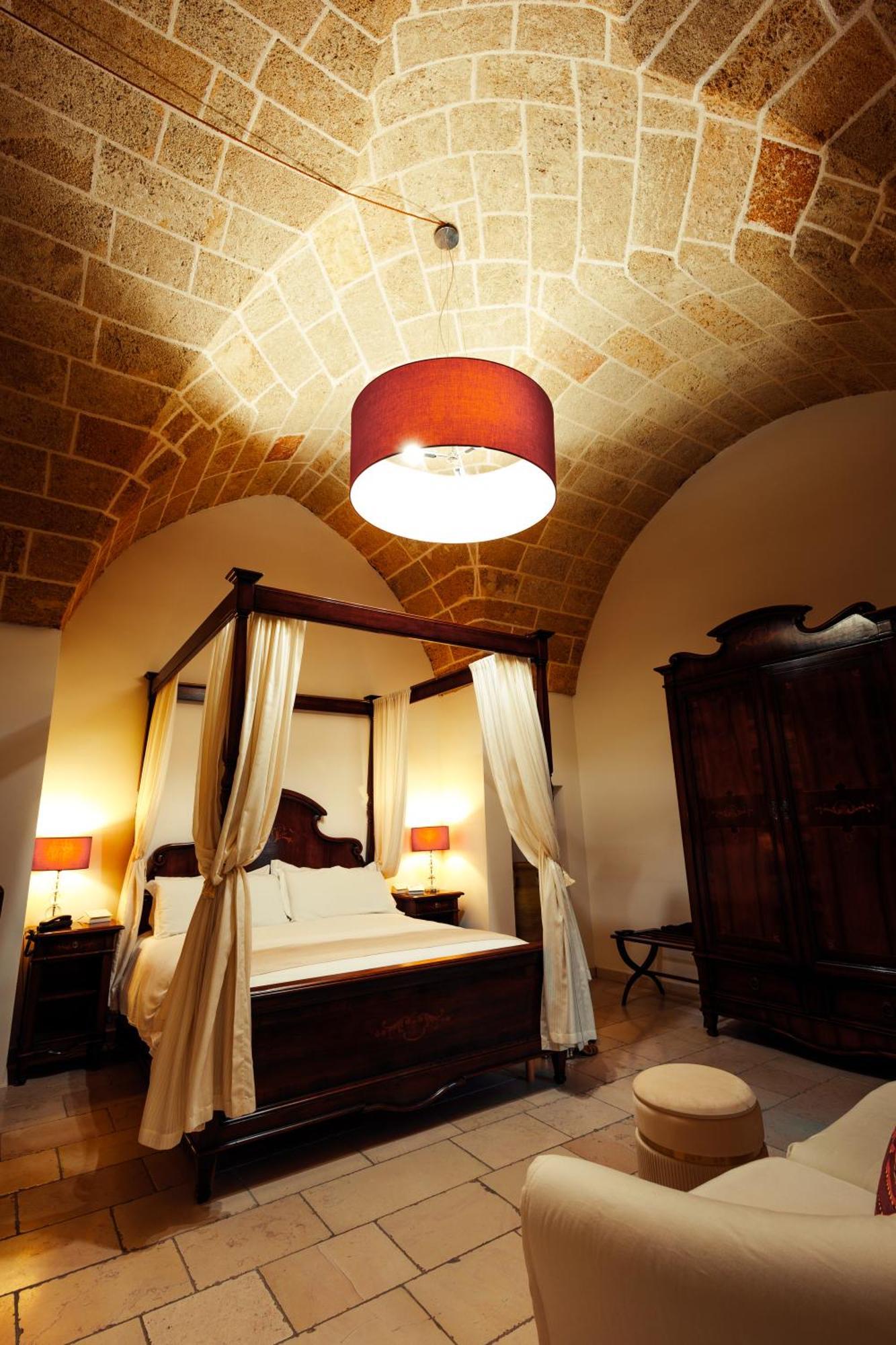 Vico Regio Hotel 4*