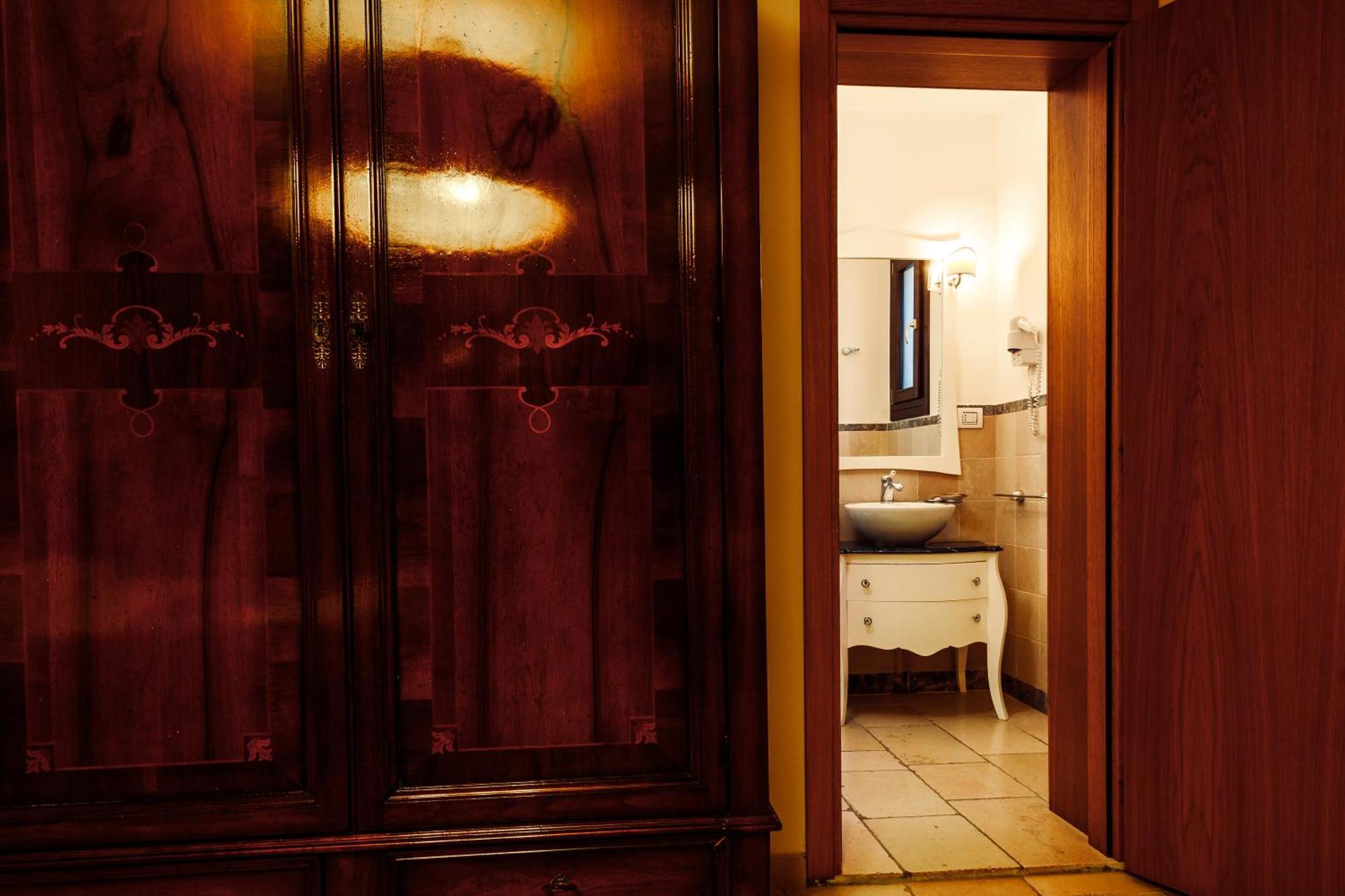 Hotel Vico Regio 4*